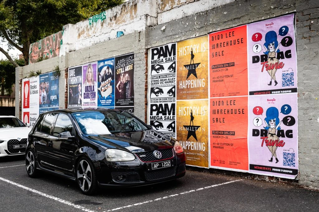 8-sheeter street posters
